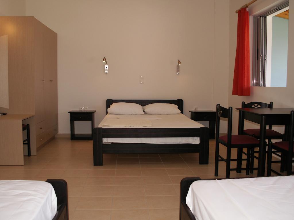 Kastro Beach Hotel Rum bild